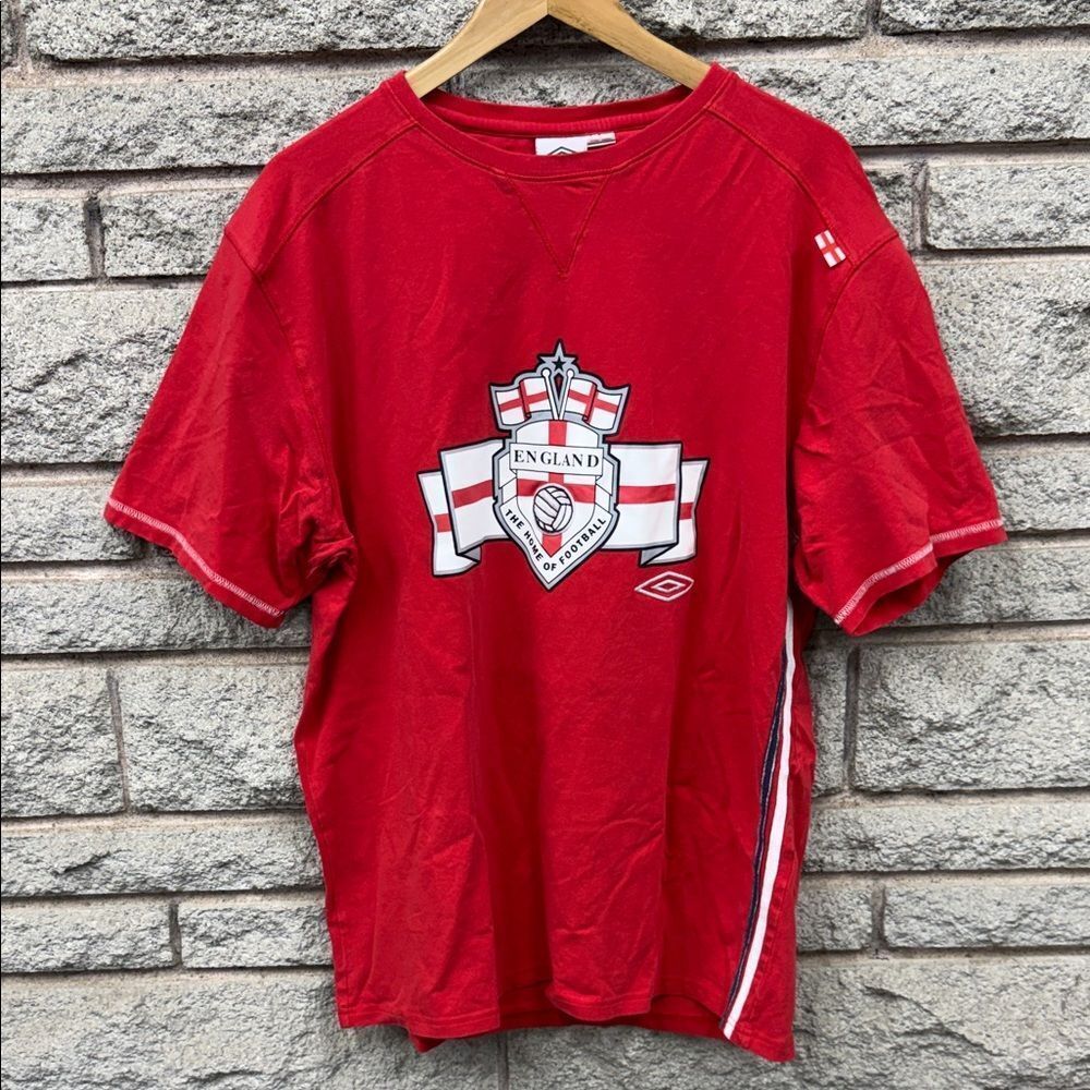 Vintage Umbro Red England Crest Men's Tee